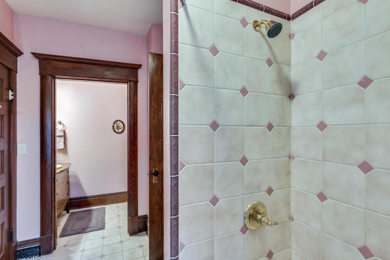 Cambridge Covington Manor B&B מראה חיצוני תמונה